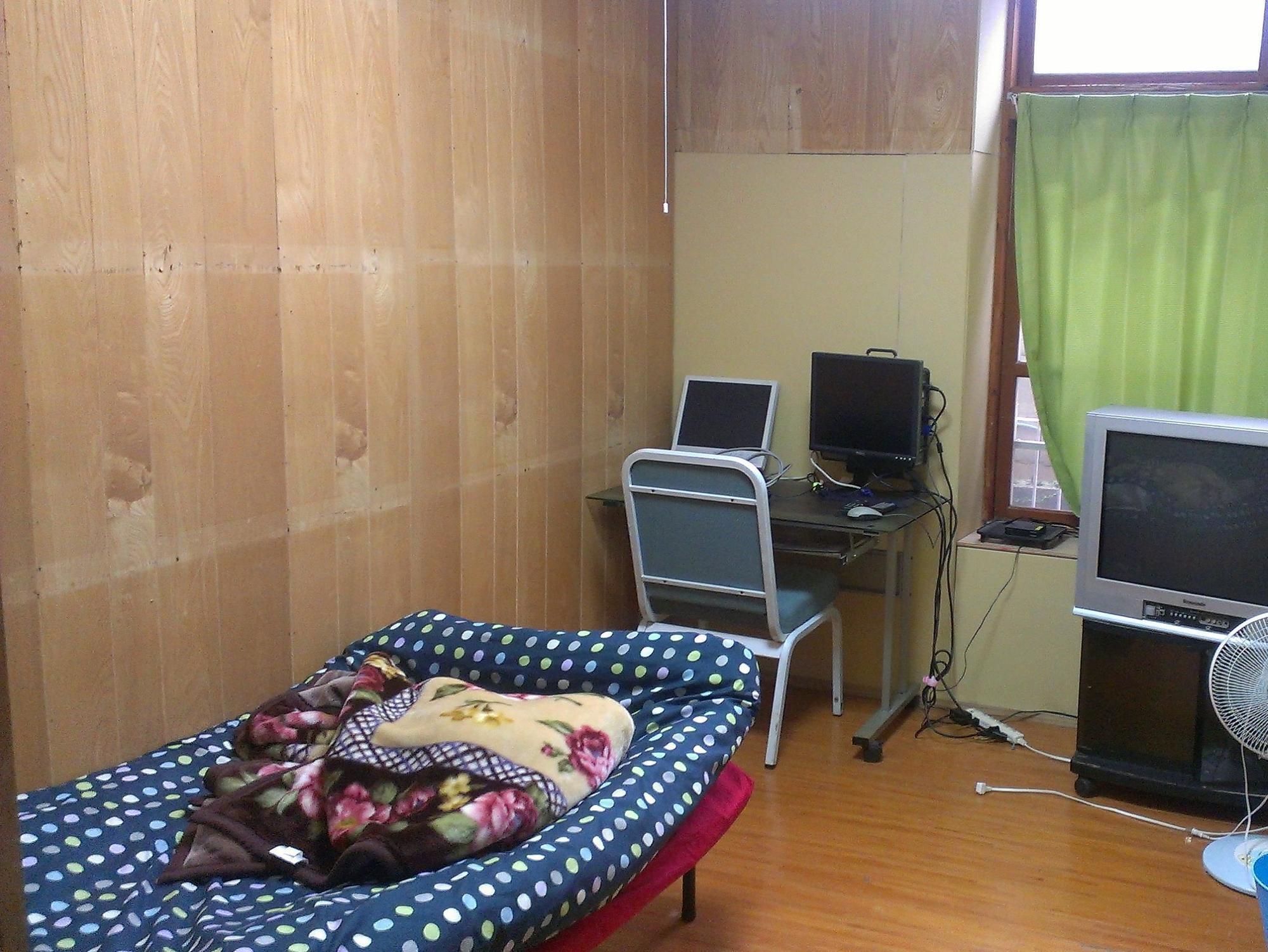 Koza Share House Hotel Okinawa Exterior foto
